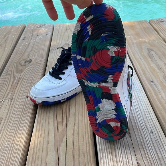 Shoes - Picture 2 of 2